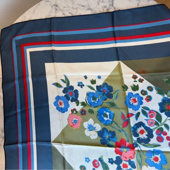 Tory burch silk square scarf - Picture 4 of 6